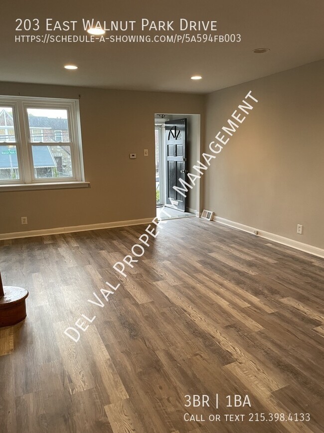 Building Photo - 203 E Walnut Park Dr