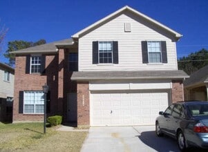 Building Photo - 22018 Willow Shadows Dr