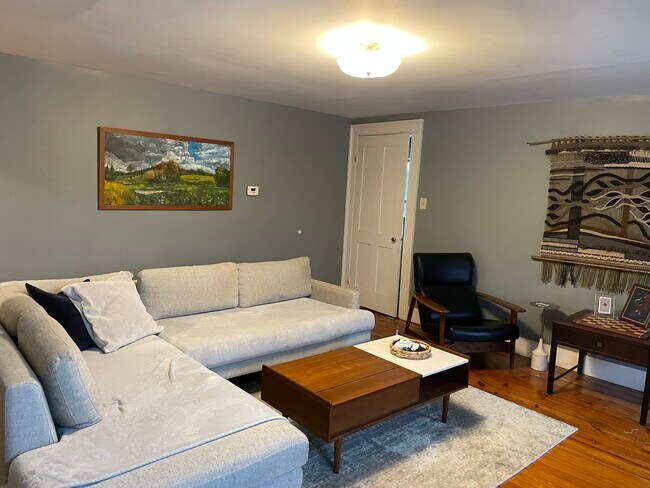Foto del edificio - 878 New Scotland Ave