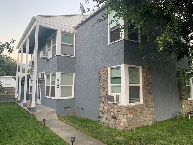 Building Photo - 1846 Scott Rd