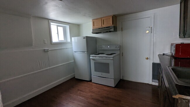 Foto del edificio - 4733 Roosevelt Way NE