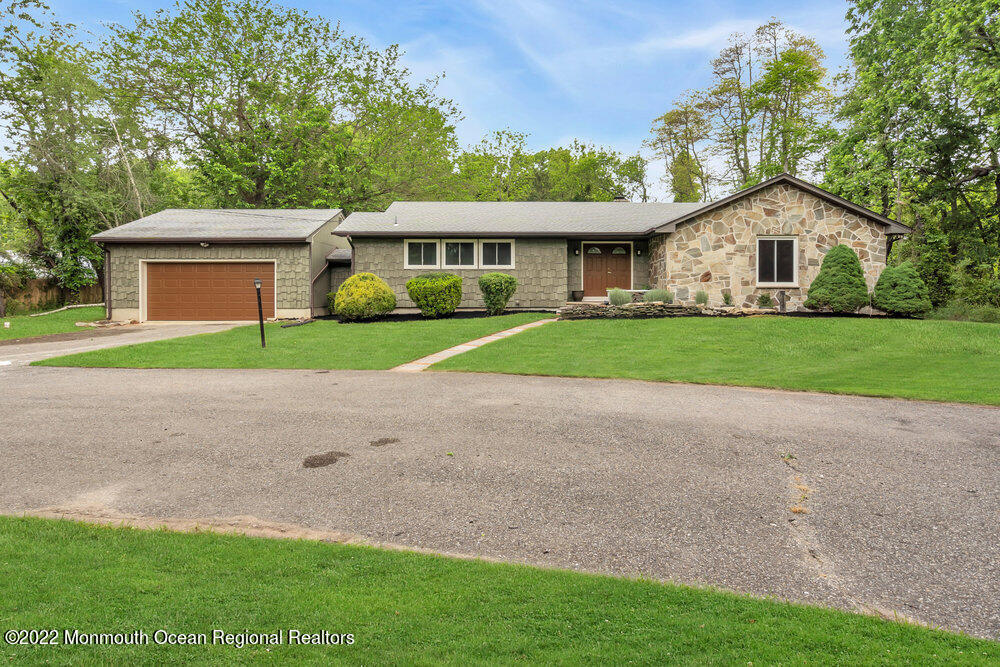 Primary Photo - 1540 Silverton Rd