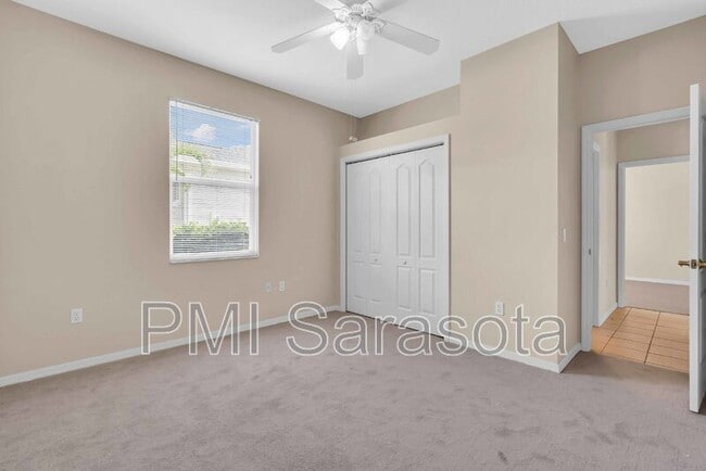 Building Photo - 11100 Water Lily Way