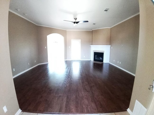 Building Photo - 3608 Dewitt County Ct