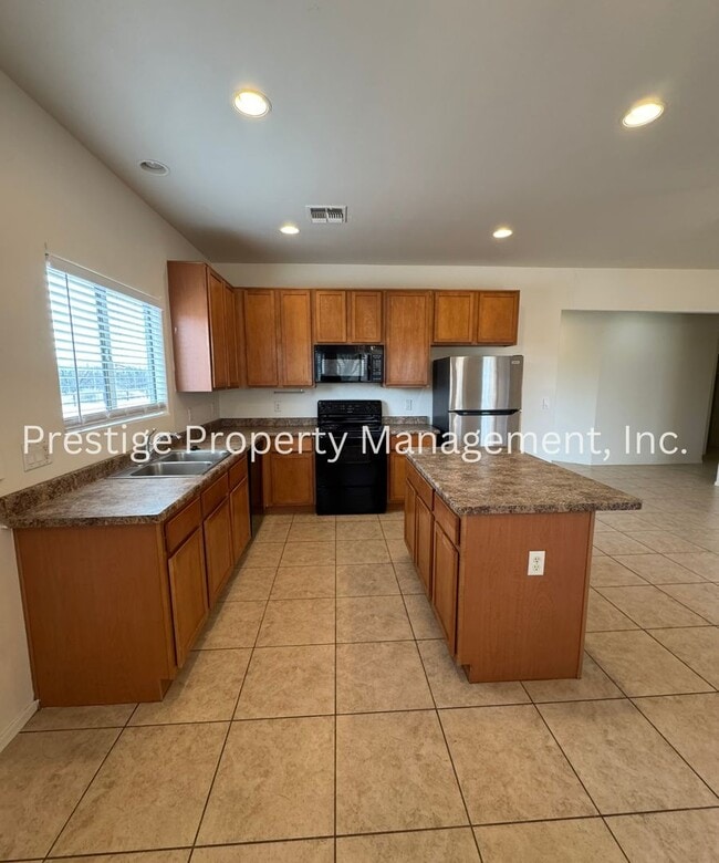 Building Photo - Beautiful Must see Spacious 4/2 Home on the SouthWest Side!!