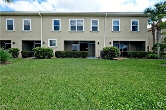 Building Photo - 3221 Cottonwood Bend