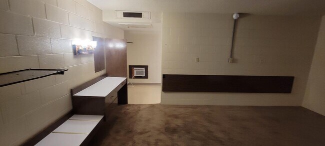 Foto del edificio - 112 E Cherry St