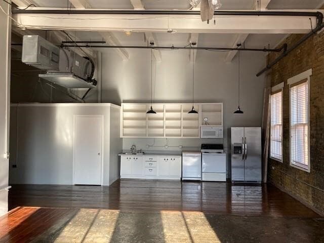 Primary Photo - 101 Crawford St