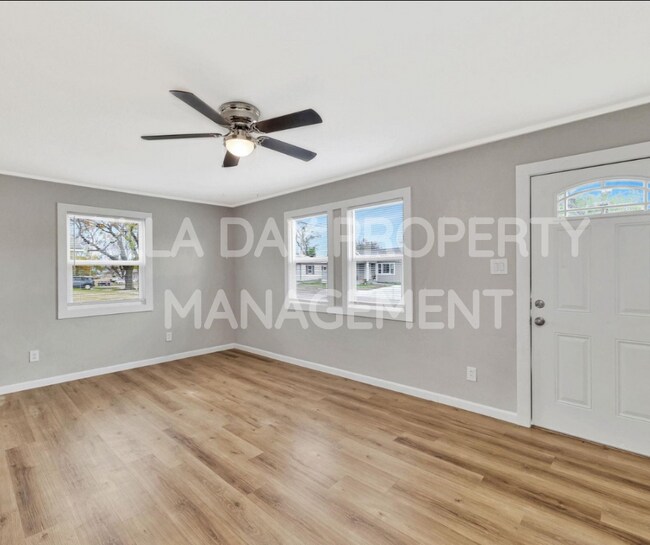 Foto del edificio - 2505 N Chautauqua Ave
