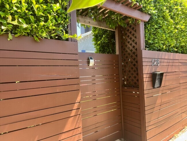 Private Entry to Unit - 526 Brooks Ave