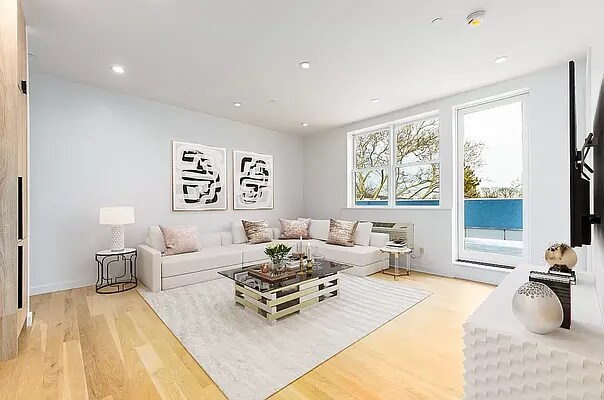 Foto del edificio - 44 Euclid Ave