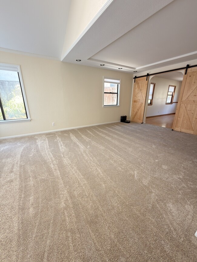 Building Photo - 9062 Stargaze Ave