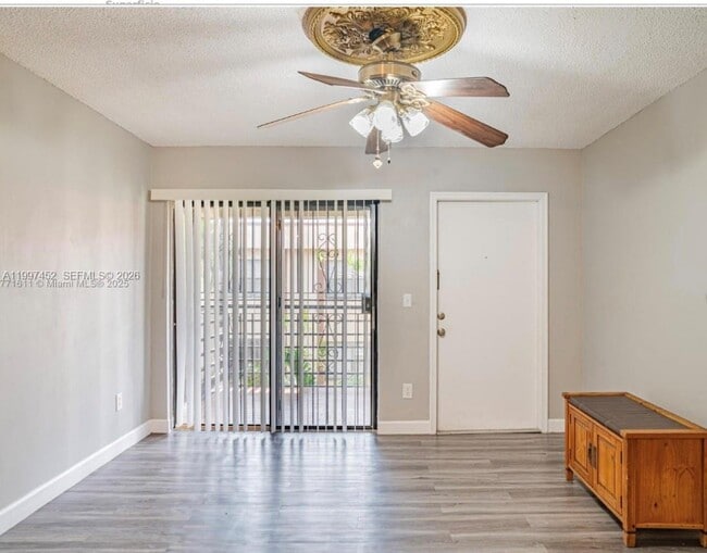Foto del edificio - 6545 W 27th Ct