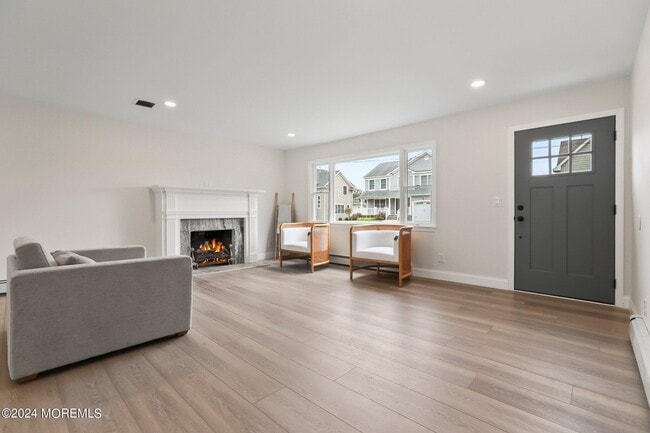 Building Photo - 1419 Joseph St