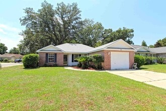 Building Photo - 701 Thornwood Pl