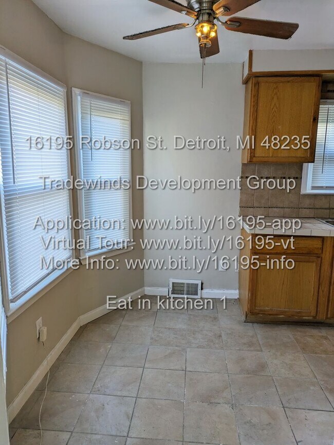 Building Photo - 16195 Robson 3bed/1bath with eat in kitche...
