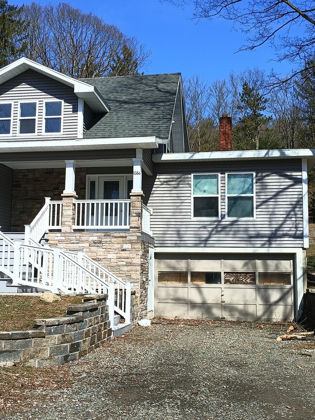 Building Photo - 1686 Slaterville Rd