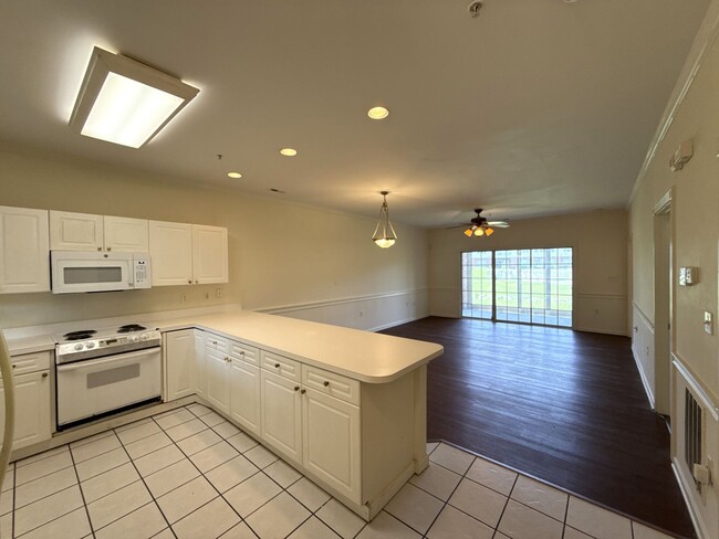 Building Photo - 9113 Meadow Vista Rd