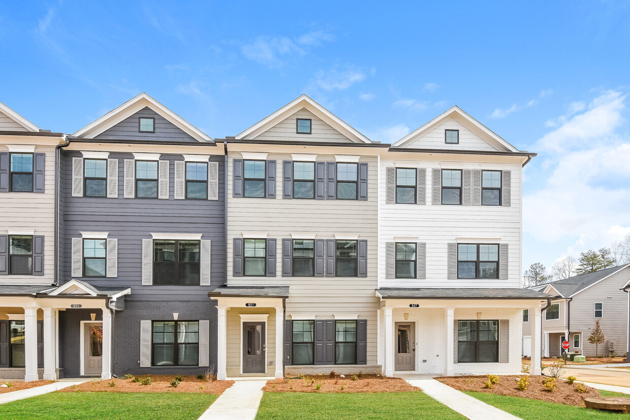 Foto principal - 851 Calvin Pk Dr