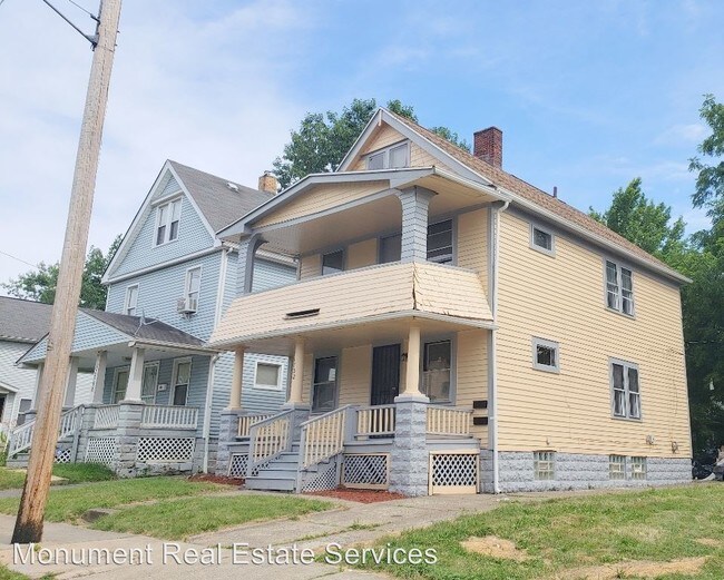 Foto del edificio - 11702 Honeydale Ave