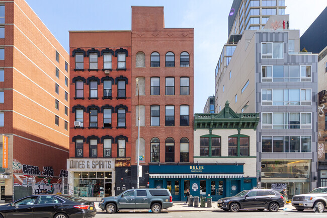 Building Photo - 267 Bowery