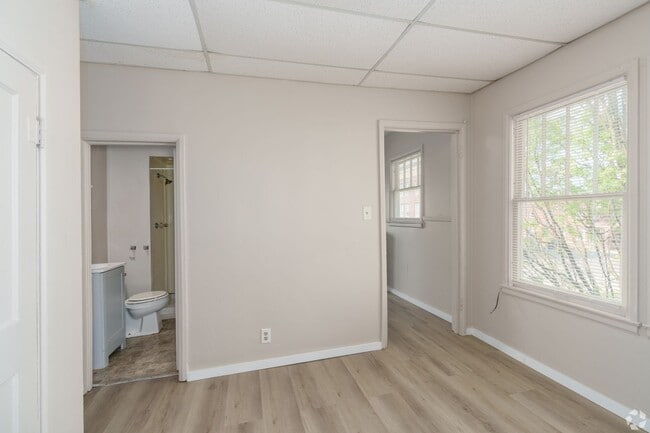 Interior Photo - Biston Apartments
