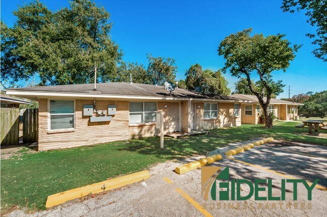 Foto del edificio - 115 Arbor St