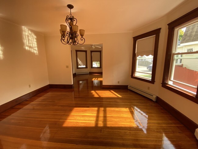 Dining Room - 76 Proctor St