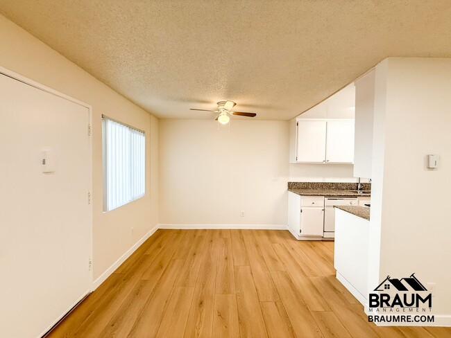 Building Photo - 6612 Sylmar Ave