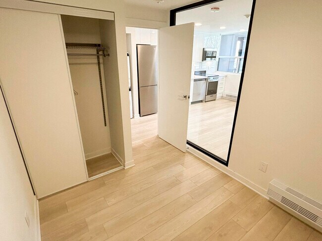 Photo du bâtiment - 920 Inverhouse