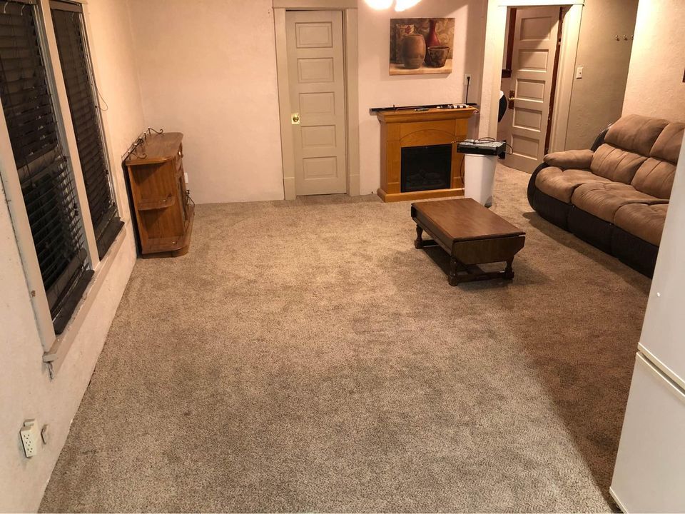 Primary Photo - 208 W 22nd St