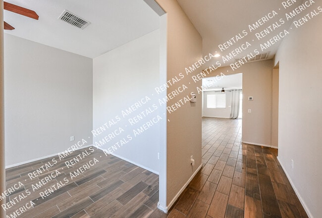 Building Photo - 5211 W Leodra Ln