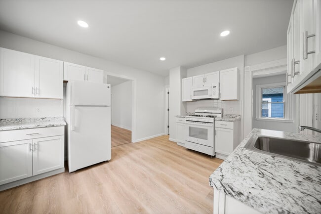 Foto del edificio - 220 Hillside Ave