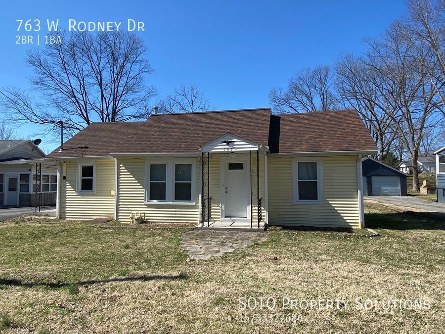 2BD/1BA House w/ Hardwood floors House Rental in Cape Girardeau, MO