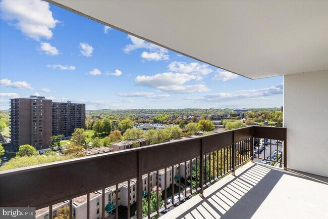 Foto del edificio - 5300 Holmes Run Pkwy