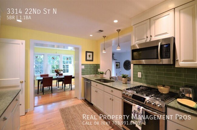 Foto del edificio - 3314 22nd St N