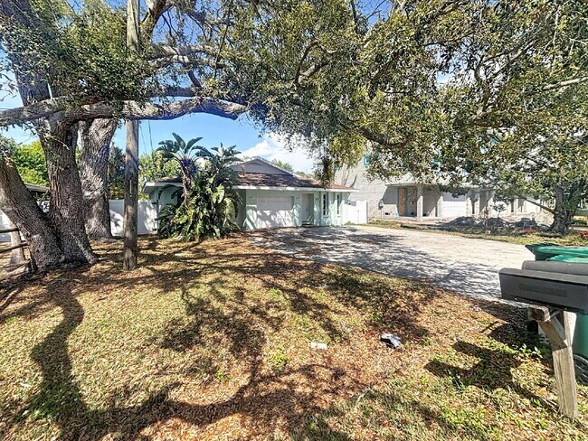 Foto del edificio - 10597 101st Ave