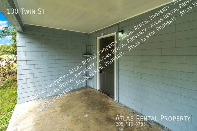 Building Photo - 130 Twin St