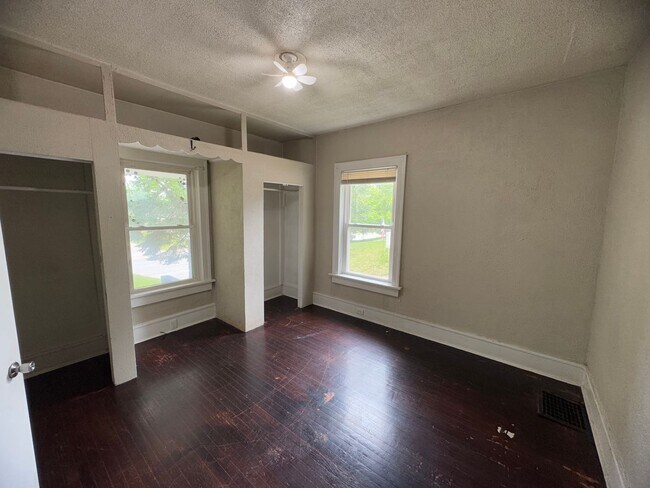 Foto del edificio - 2 bedroom Rock Island Home for Rent