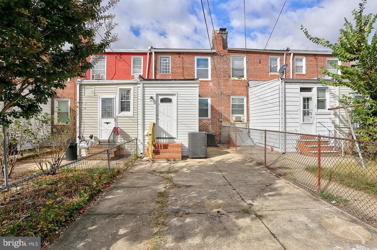 429 Drew St, Baltimore, MD 21224 Townhome Rentals in Baltimore MD