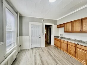Building Photo - 153 Horton St