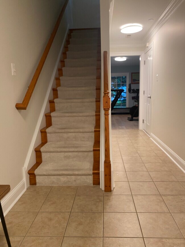 Building Photo - 219 Cobblestone Dr
