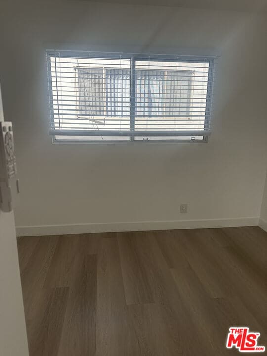 Building Photo - 228 S Doheny Dr