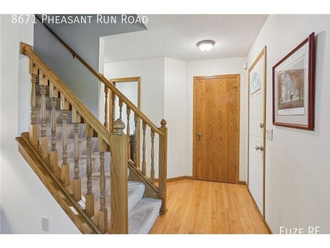 Building Photo - 8671 Pheasant Run Rd