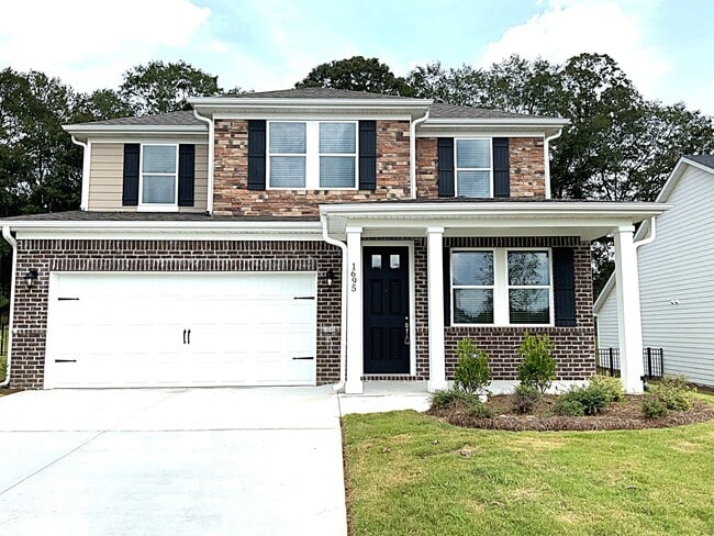 Building Photo - 1695 Soapstone Rd