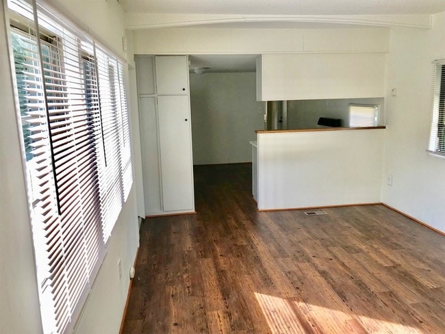 Foto del edificio - 807 Edgemont Ave