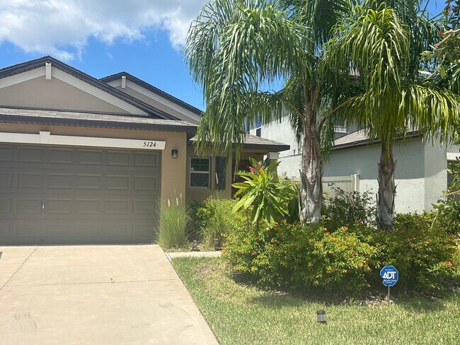 Foto del edificio - 5124 Dandelion St