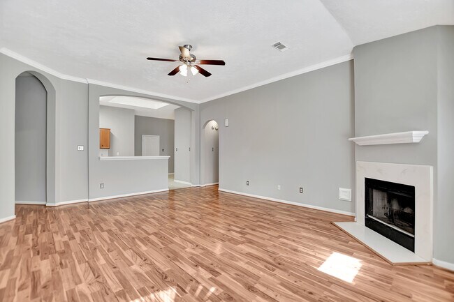 Foto del edificio - 15118 Red Cedar Cove Ln