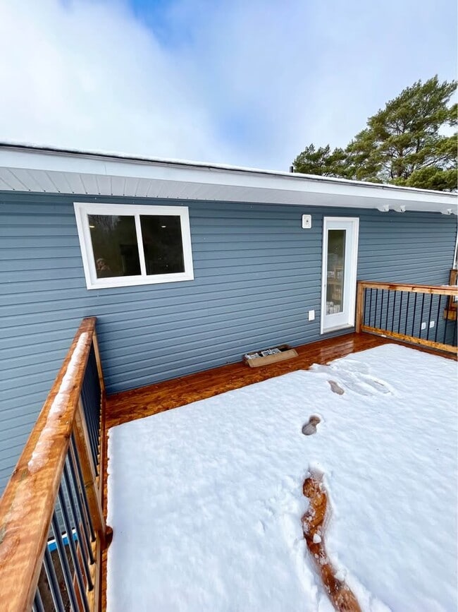 Building Photo - 161 Nevers Rd