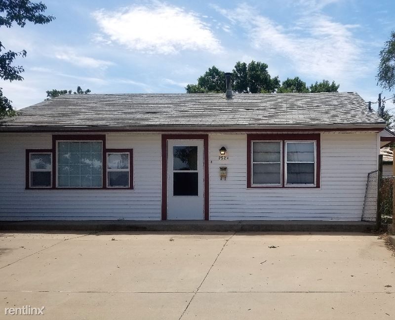 Primary Photo - 2 br, 1 bath House - 2523 W. Central